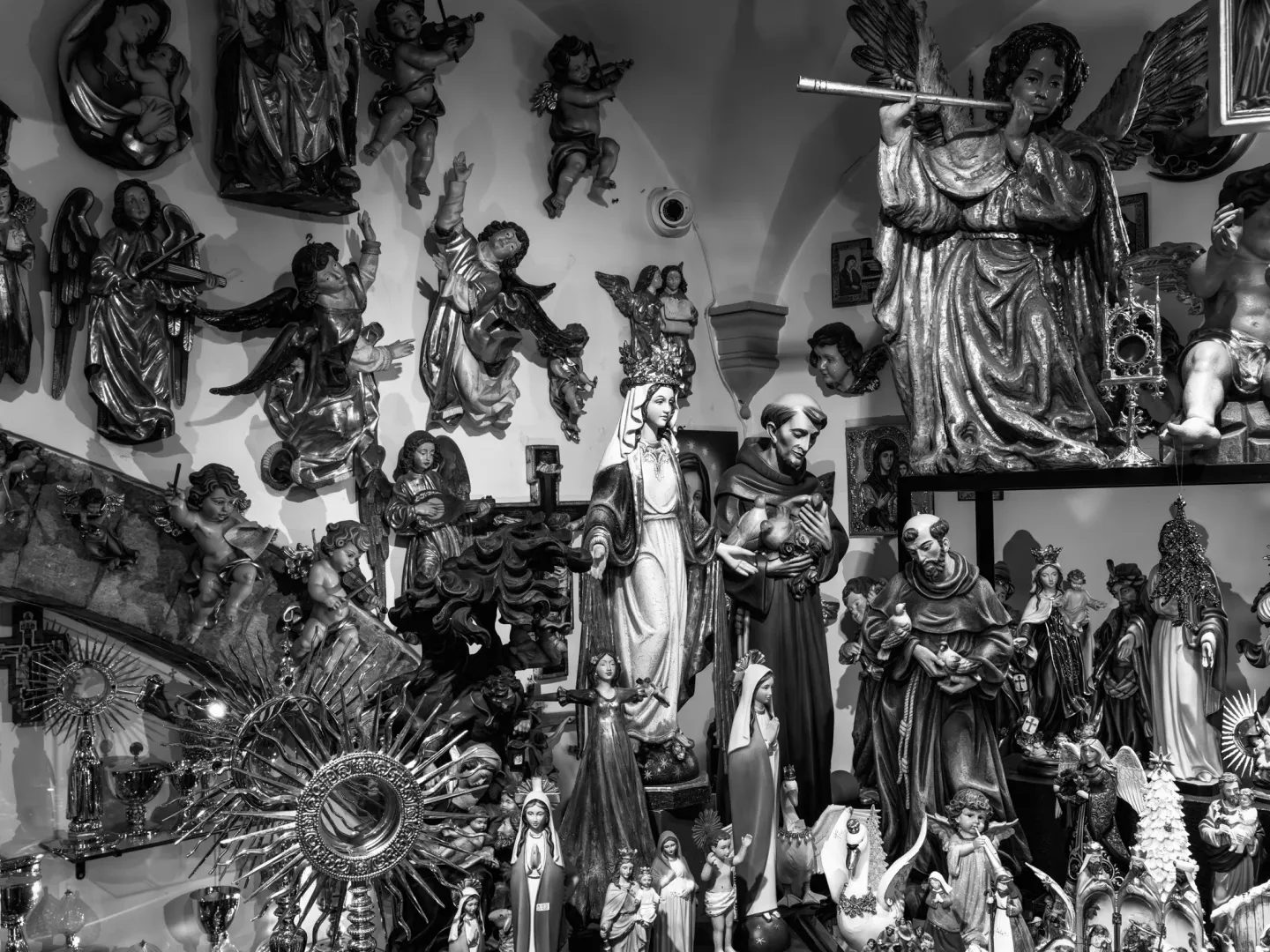 Copertina del progetto Assisi B&W